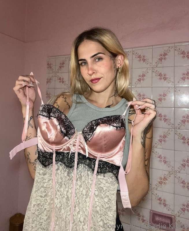 Sissy boy: I wanna play dress up! 👗 All pink!! ofc 🫦You know..