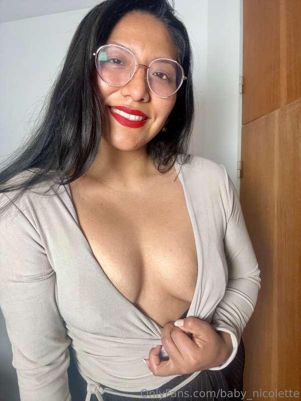 I want your to take off my shirt and do what u know, what ma..