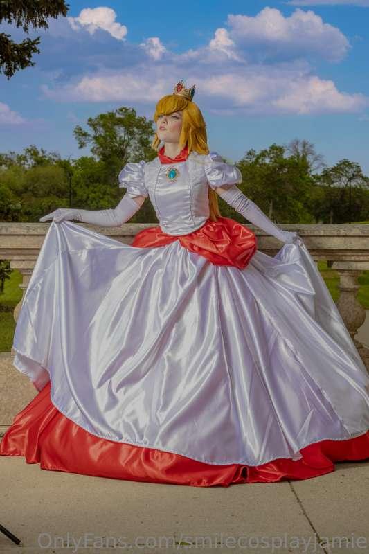 I know, I know another SFW set how dare I put this here? I'm..