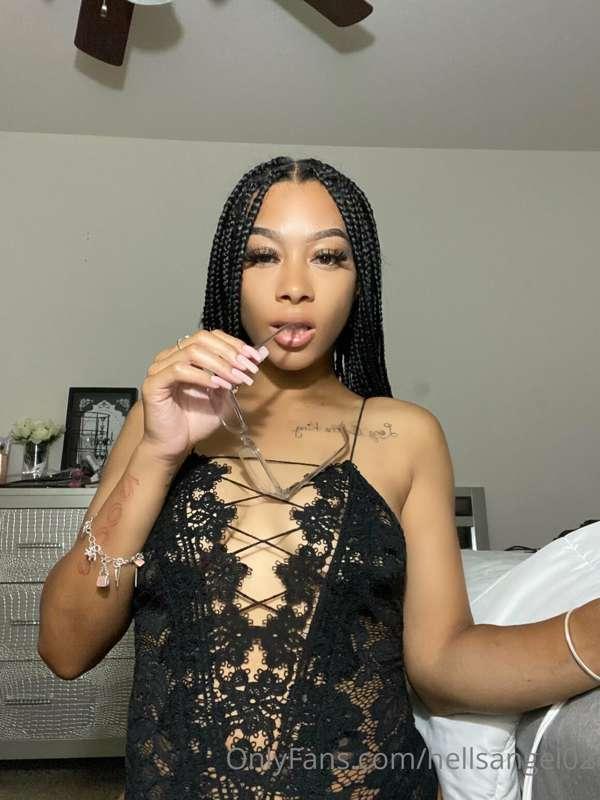 HAPPY BIRTHDAY TO ME 🥳❤️💦 Who’s gonna bless me today? 😌😏