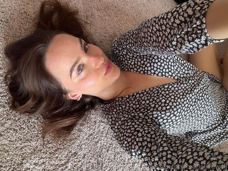Soaking up the sun on this beautiful day of LOVE ❤️ sending ..