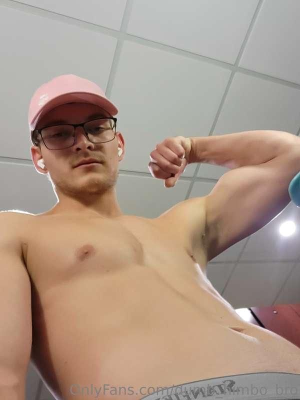 dumb_himbo_bro image #4