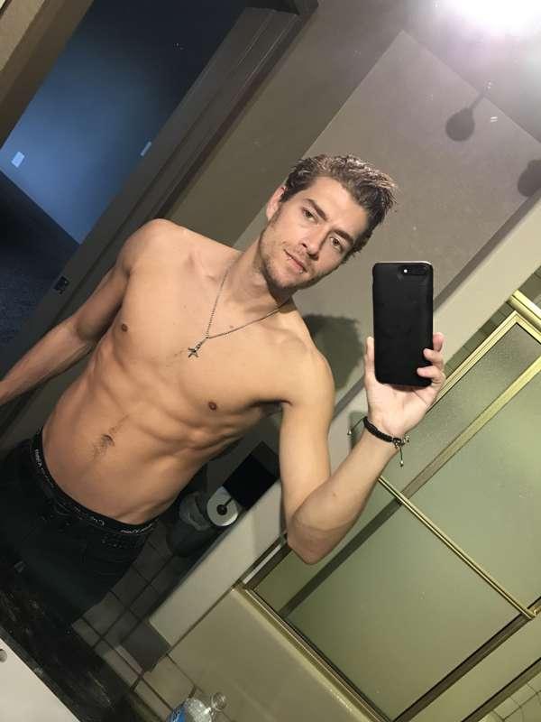 Uhhhhhh picture. Im new. I have no idea what im doing. But i..