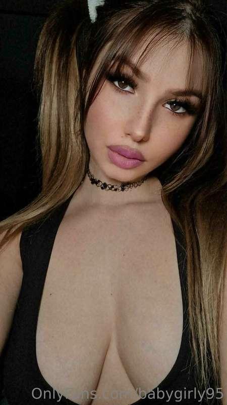 <3
