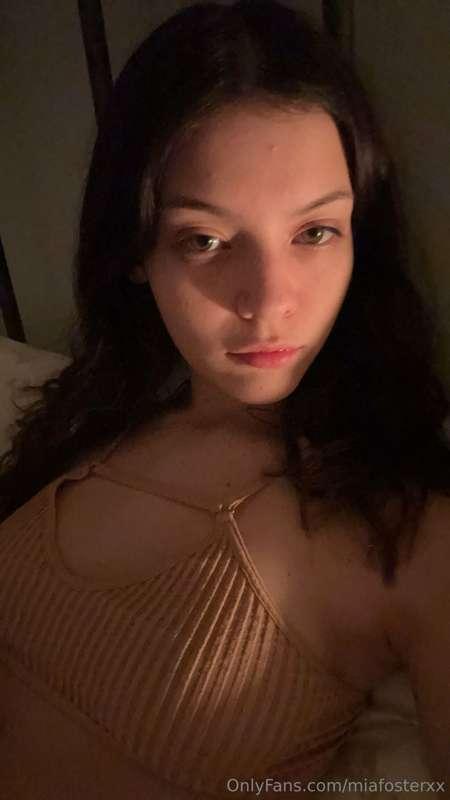 Who’s gonna come see me tonight on stream :3 
(tip $30 on th..