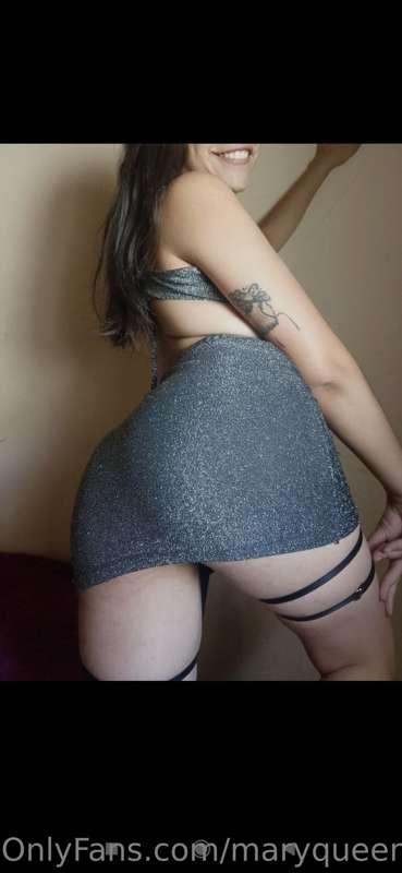*She is @daysigirlxxx @daysigirlxxx🔥* Look at my hot friend,..