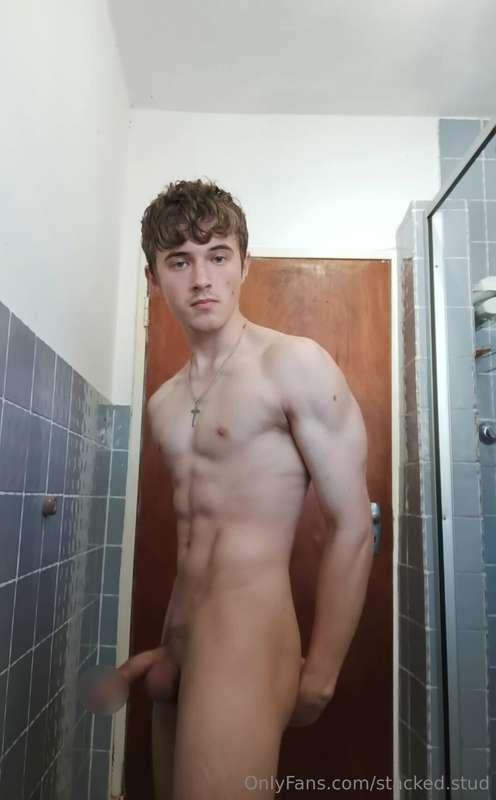 Weekend Special 20 Pictures10 hard nudes and 10 soft nudes f..