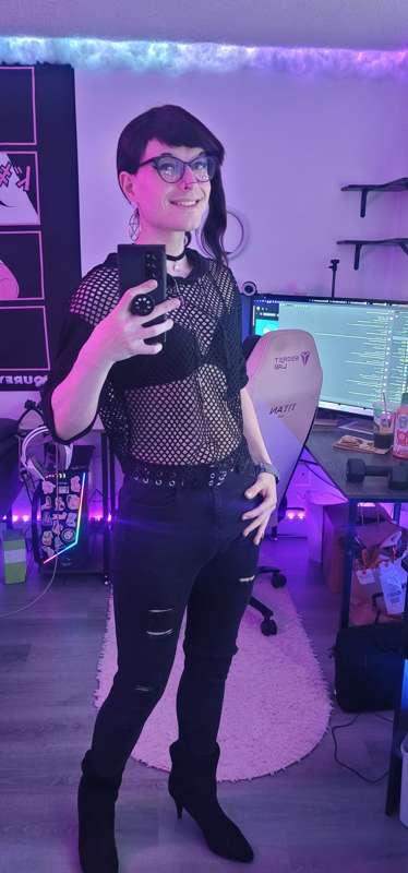 izzyresurrected image #1
