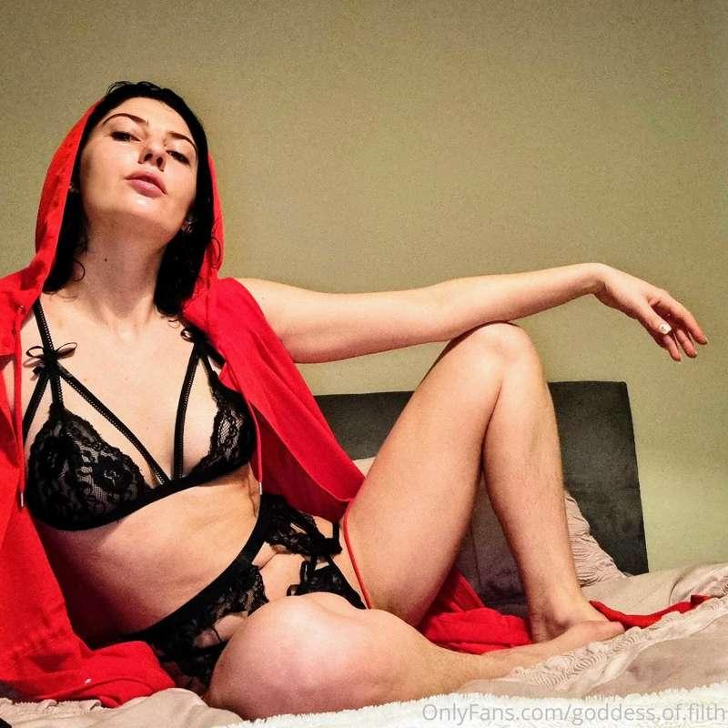 how would you like to play today? live sexting? slave tasks?..