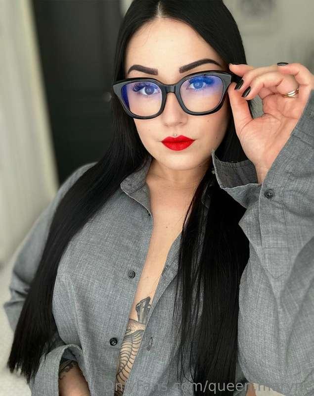 I look serious? 💋