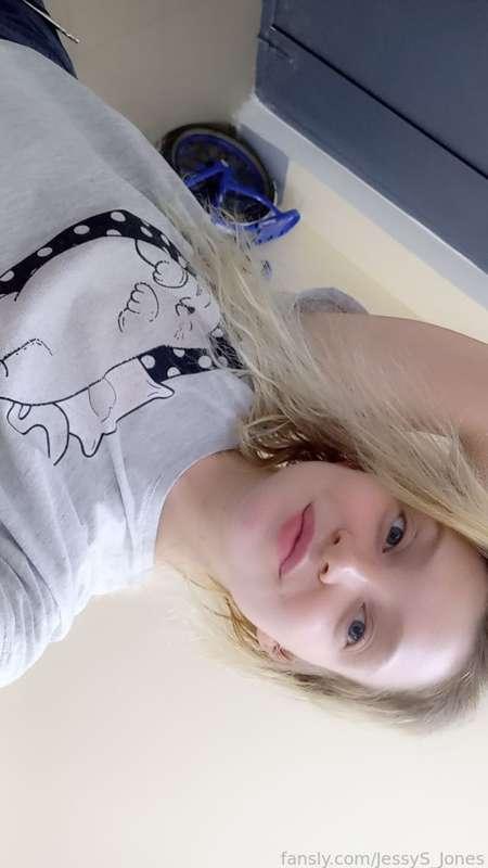 jessys_jones image #1