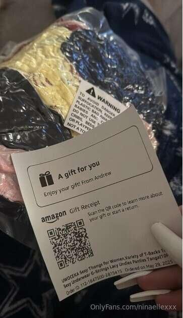 ATTENTION!A very sweet fan bought me some lovely things and ..