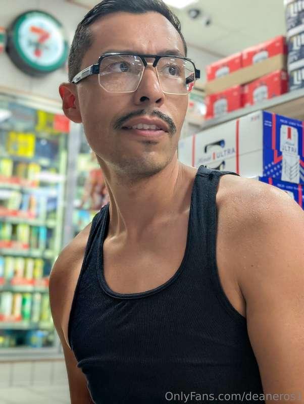 I got new glasses what y'all think 