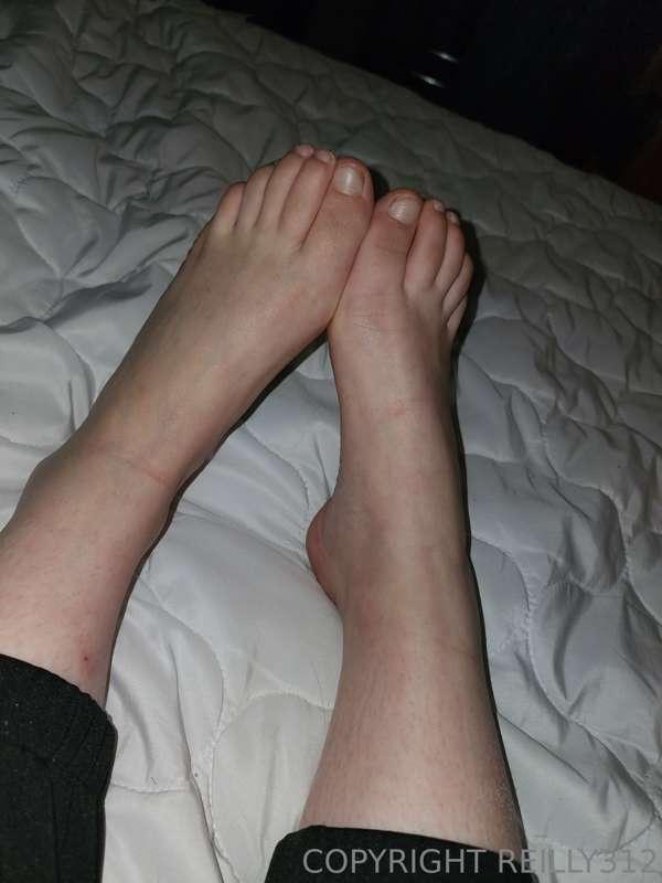 Feet pics for the foot lovers 🦶👣