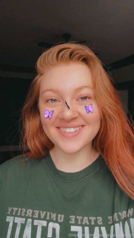 Wouldn’t you rather this be your cum instead of butterflies?