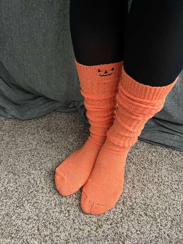 mrs_footjobqueen image #10