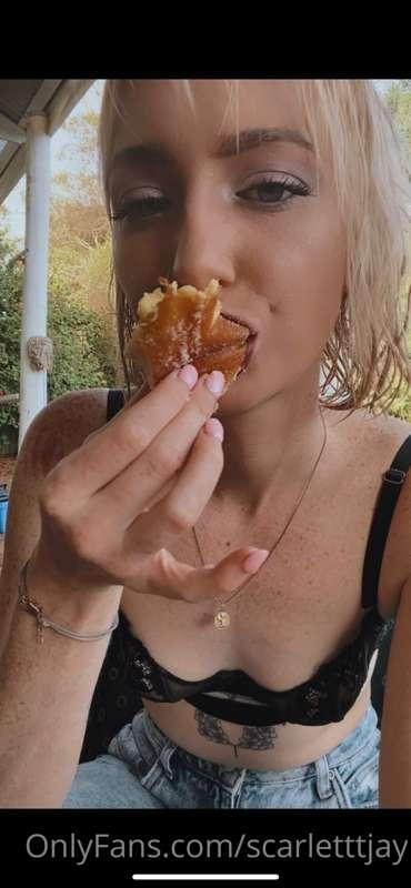 Custard cream donuts are my favourite  😍Any other good lover..