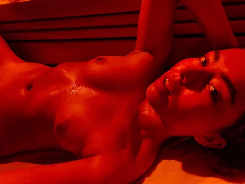 Infrared sauna, my body got so sweaty and steamy 🥵