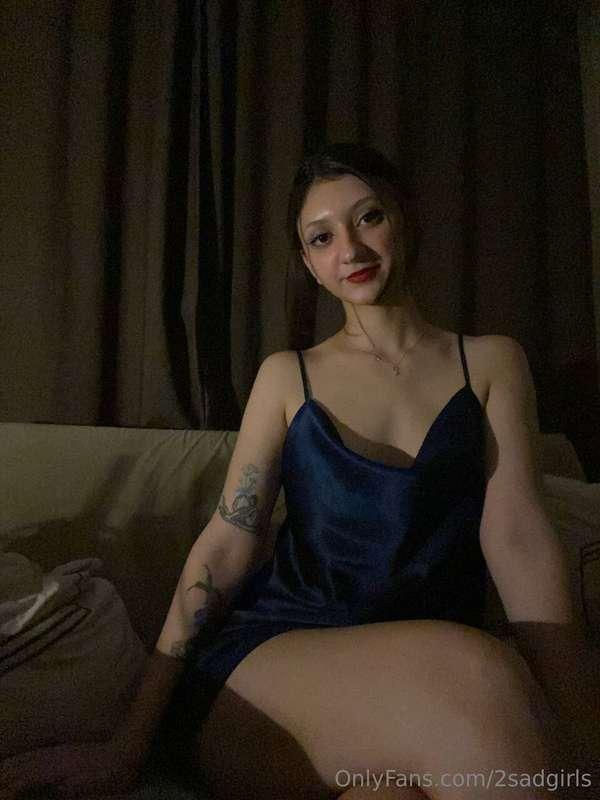 I'm online now on our paid page @2sadgirlss 🥰  -Alex