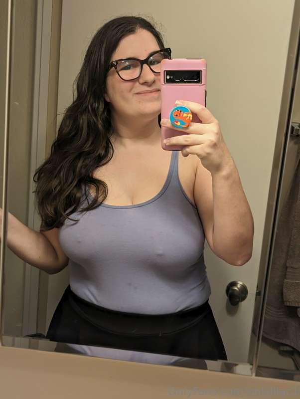 I'm horny 🥵 do you want to play with me? 😍
