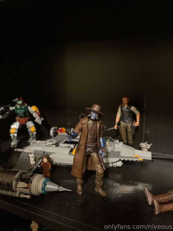 Updated Lego/Star Wars shelf 🌠