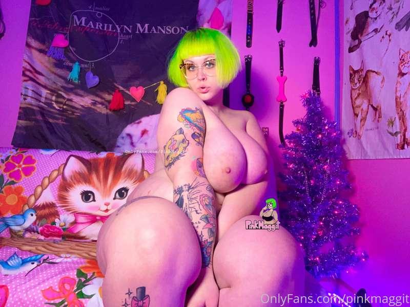 On a scale of 1-1 million, how much do you want to fuck me?