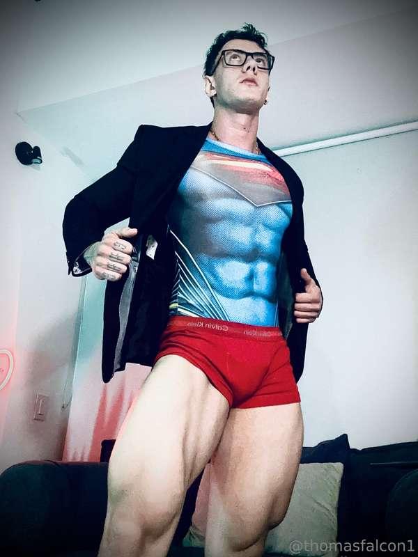 I'm Superman, and I'm here to save you🦸💪
