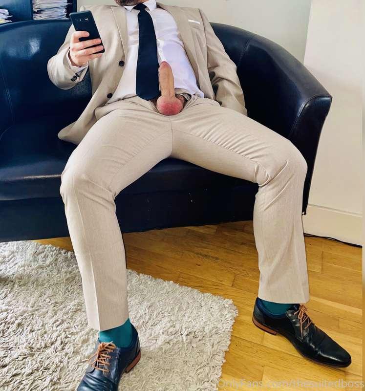thesuitedboss image #2