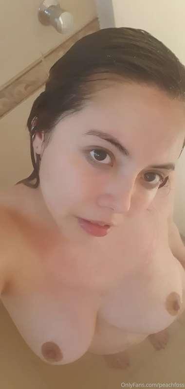 ❤ Had a great shower this morning, do you think I look sweet..