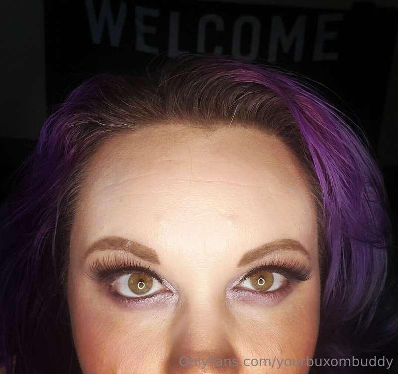 yourbuxombuddy image #1