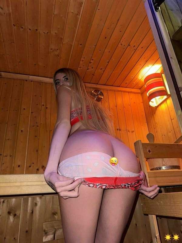 🍑🍑😜😜