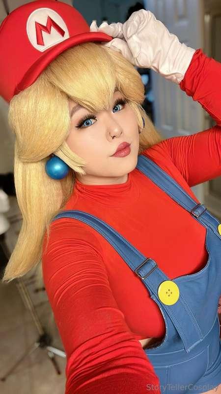 Some photos from the cosplay drink & draw event the other ev..