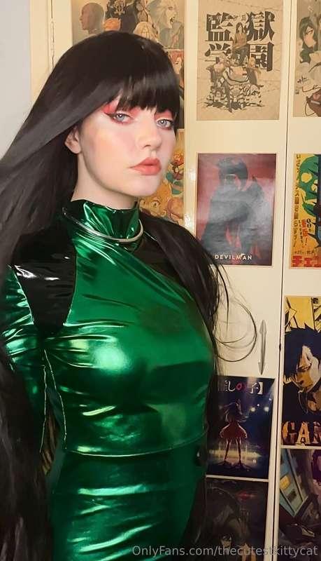Last pics of my PVC shego 🖤💚 what should I record in this ou..