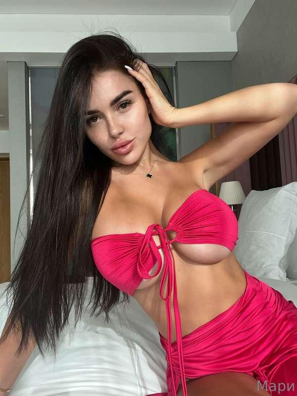 Would you invite me to a Hawaiian party?😉
