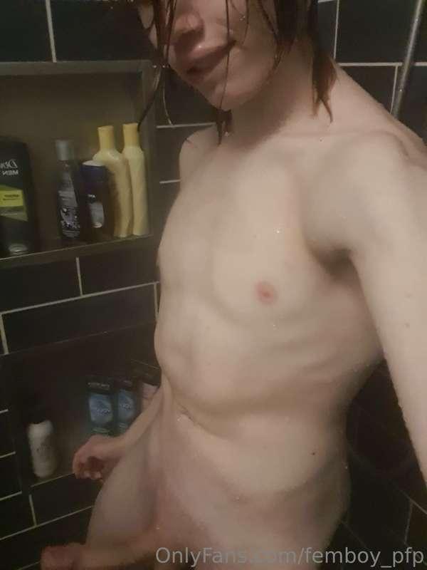 femboy_pfp image #12