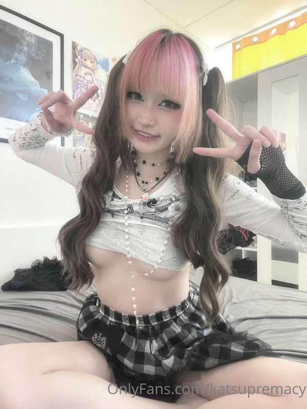 underboobs 🤭🤍🎀