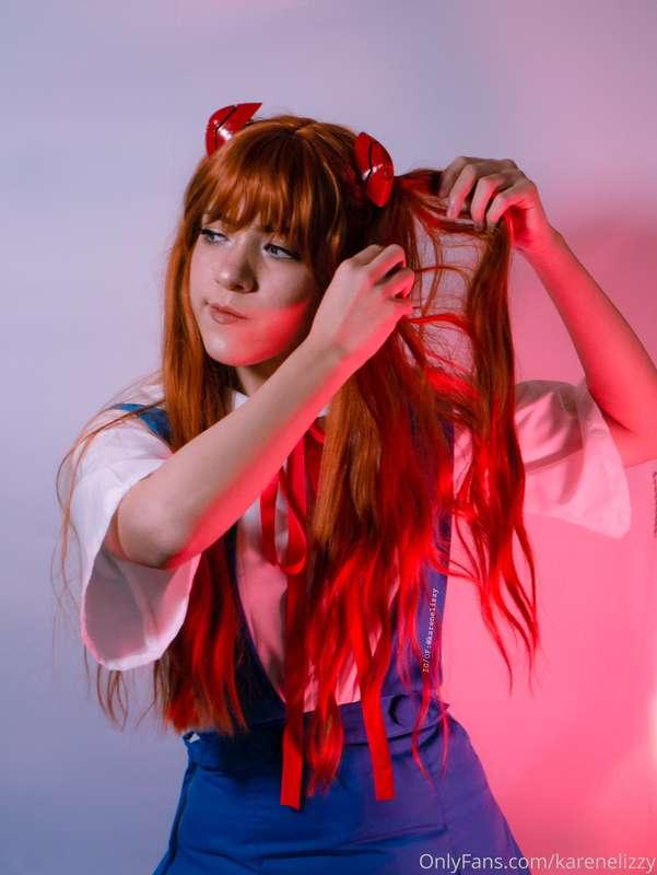 Ya están saliendo las primeras fotos de la sesión de Asuka L..