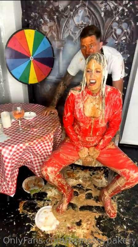 bsmessybakery image #0