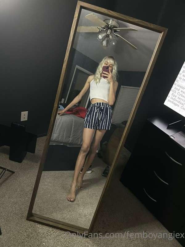 I don't really wear this wig since I don't like the look it ..