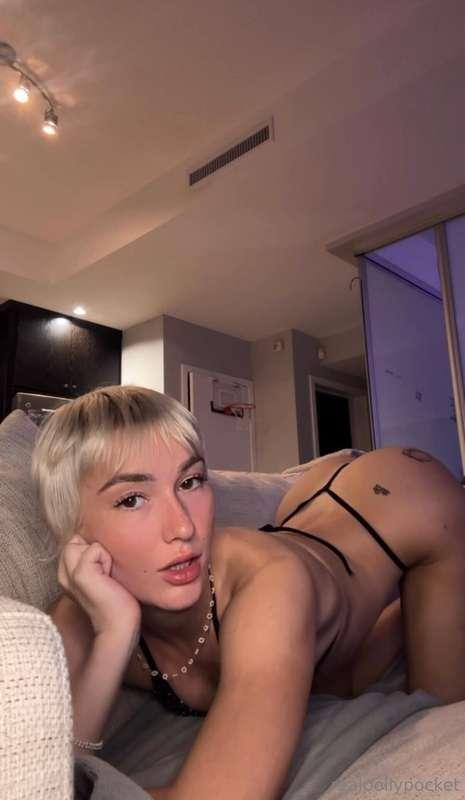 I can’t behave… want to know why? Send me a message 😈🔥