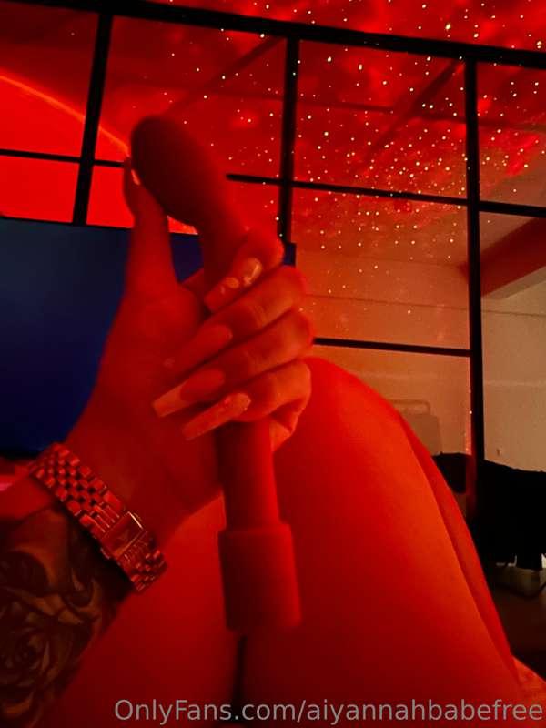 3 New videos - playing with my pussy with this one - hear me..
