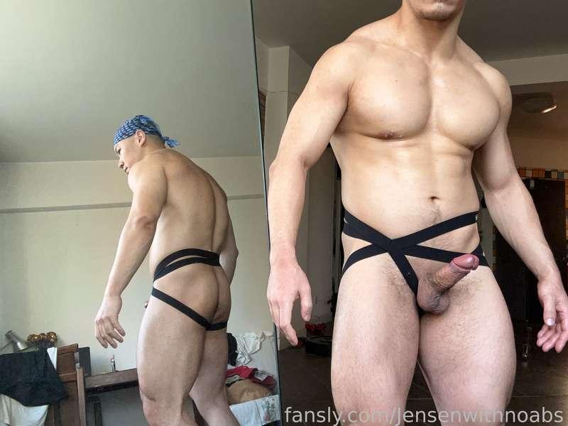 jensenwithnoabs image #1