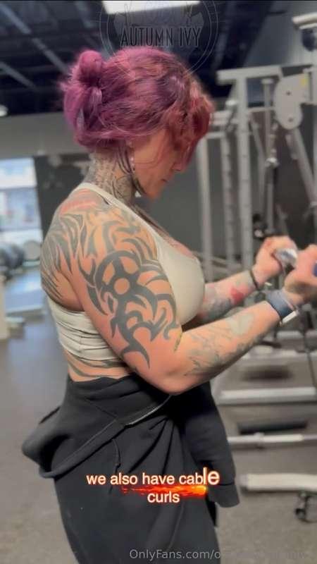 SFW WORKOUT WEDNESDAY - Quick Arms!HAPPY NEW YEAR BAYYBEEE -..
