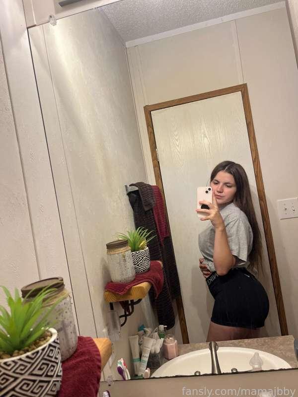 ryliefoxx image #2