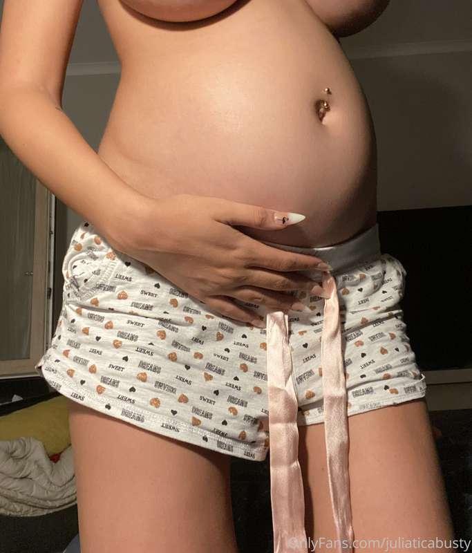 Good night🌛
Follow me for more: @juliaticaofficial