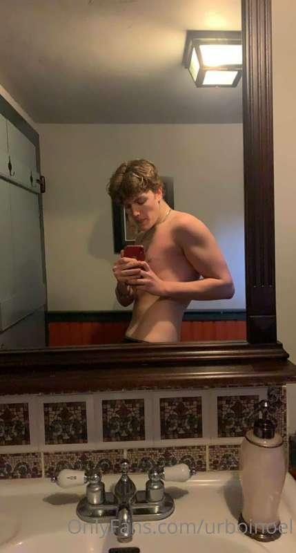 Just a lil workout progress update, passed one year of being..
