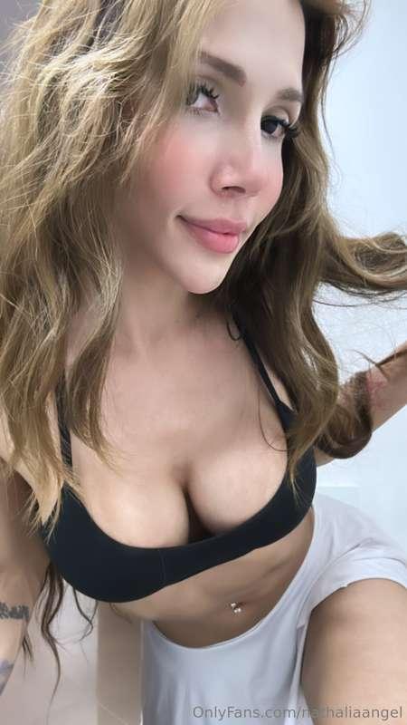 Is it hot in here or is it just me? 🤭