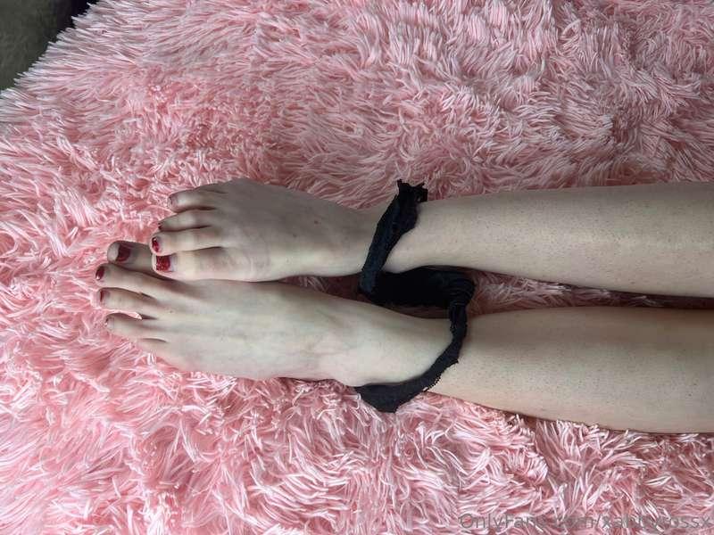 <3
