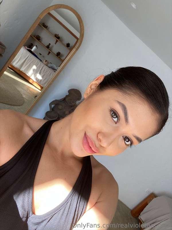 "All about the glow up 💄💅"