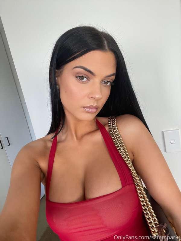 lady in red 💋